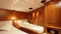 Eta  Twin Cabin 1
